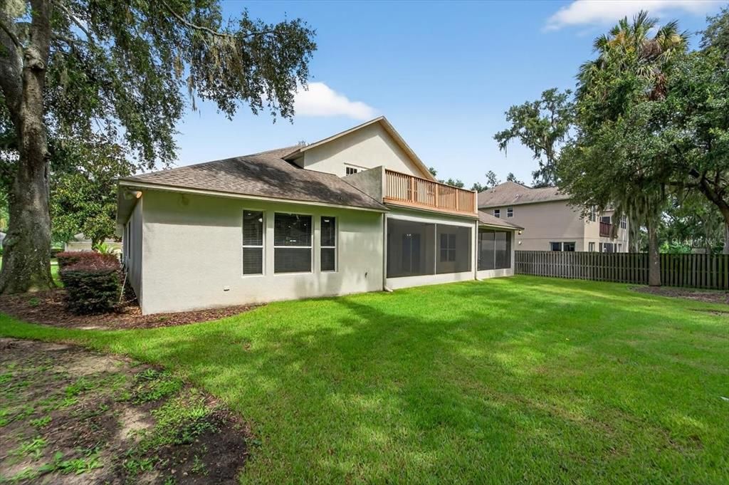 Activo con contrato: $534,900 (4 camas, 3 baños, 3423 Pies cuadrados)