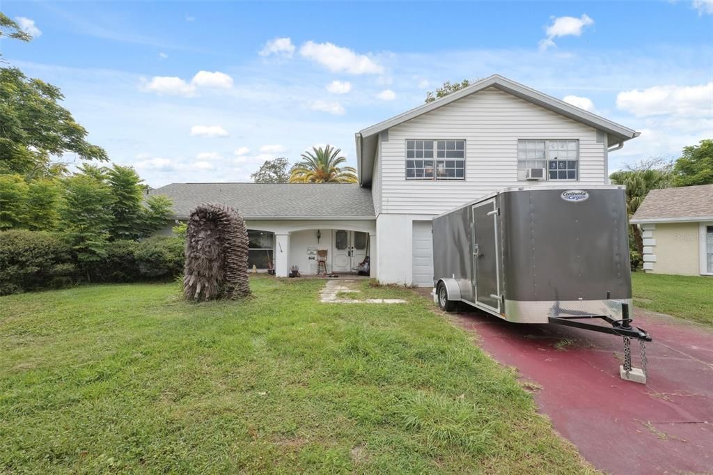 待售: $225,000 (4 贝兹, 3 浴室, 2047 平方英尺)