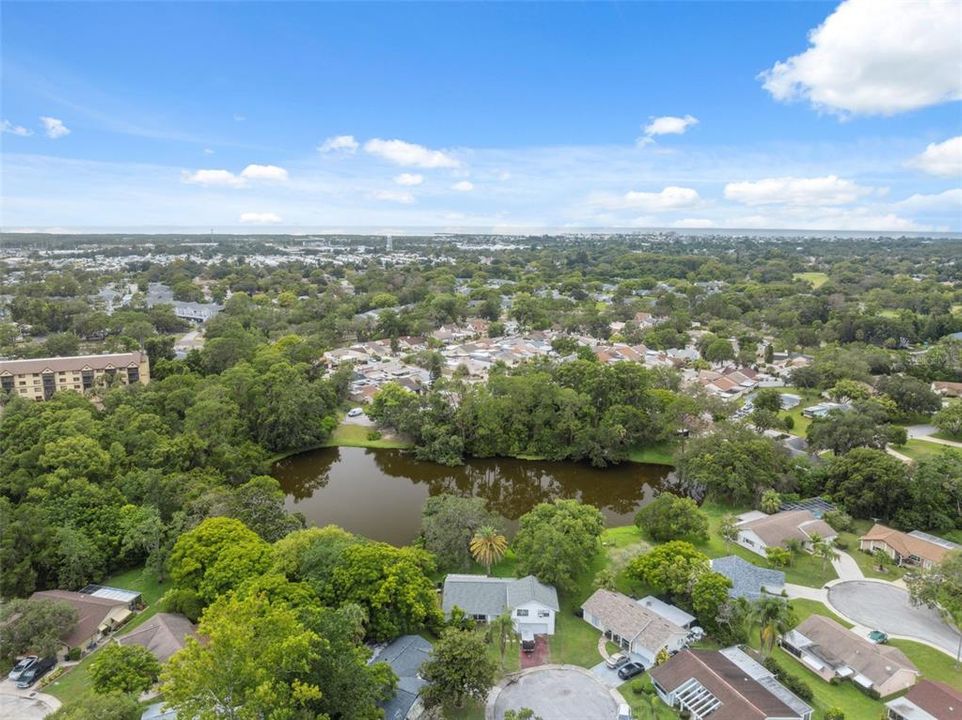 待售: $225,000 (4 贝兹, 3 浴室, 2047 平方英尺)