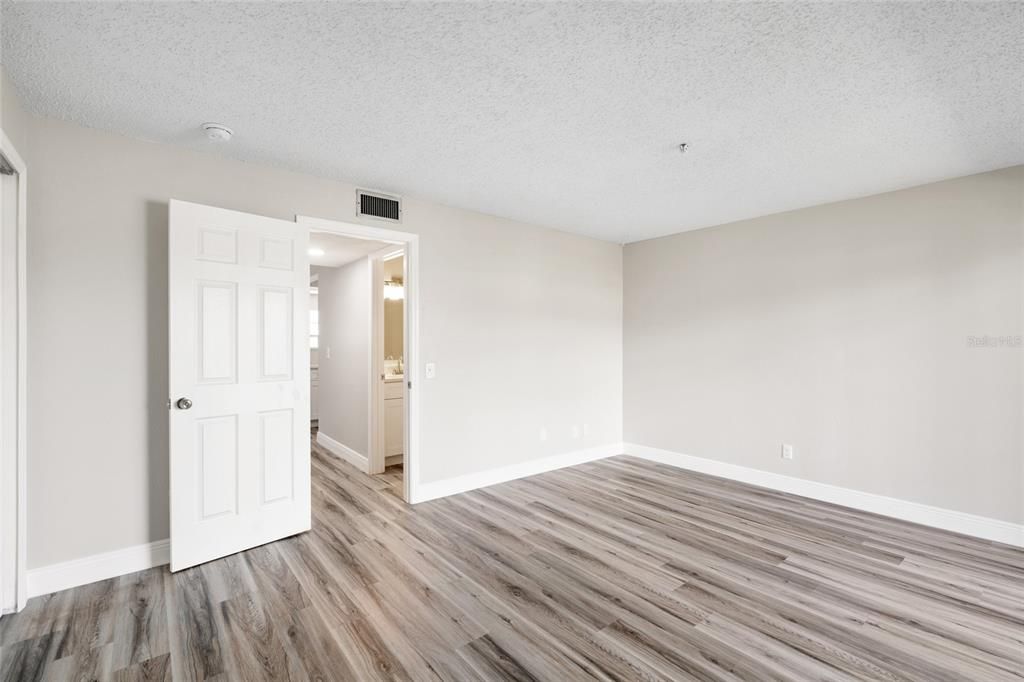 Activo con contrato: $118,000 (1 camas, 1 baños, 760 Pies cuadrados)