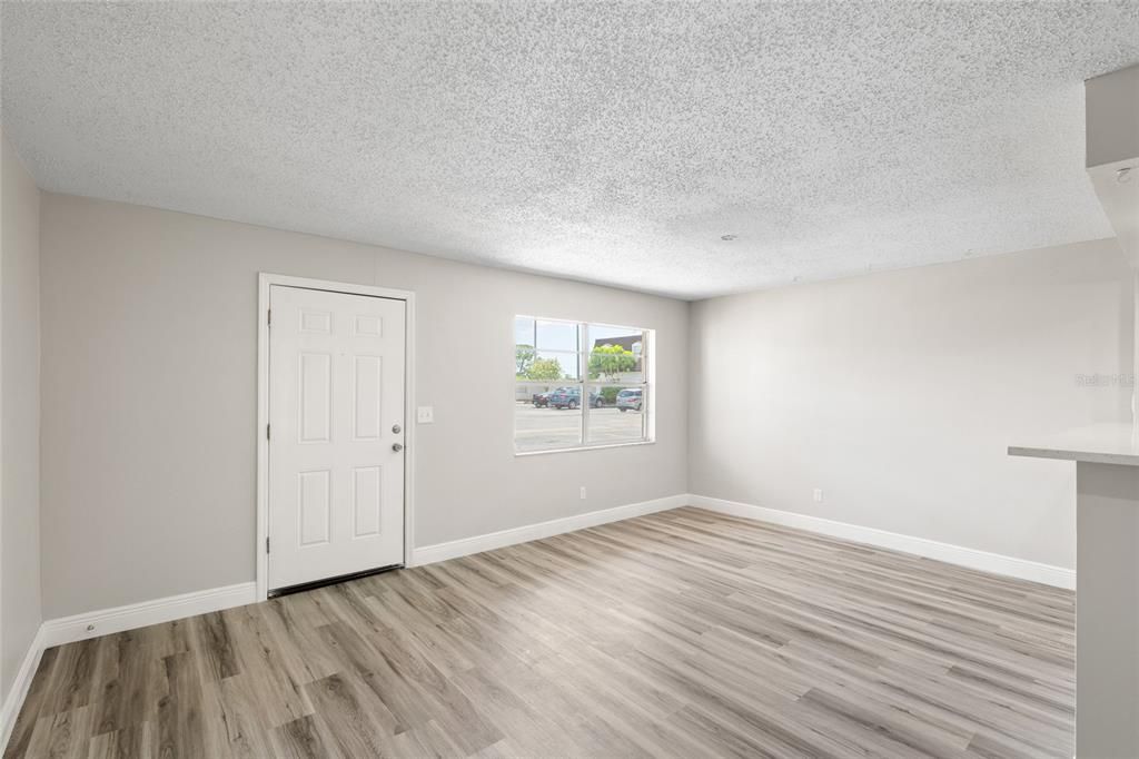 Activo con contrato: $118,000 (1 camas, 1 baños, 760 Pies cuadrados)