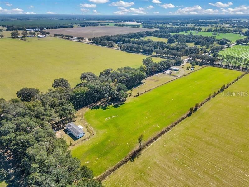 На продажу: $289,000 (4 спален, 2 ванн, 2050 Квадратных фут)