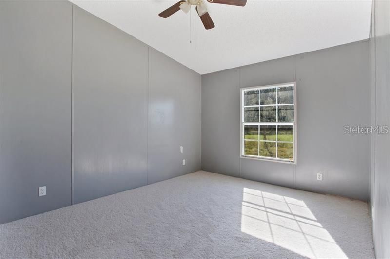 На продажу: $289,000 (4 спален, 2 ванн, 2050 Квадратных фут)