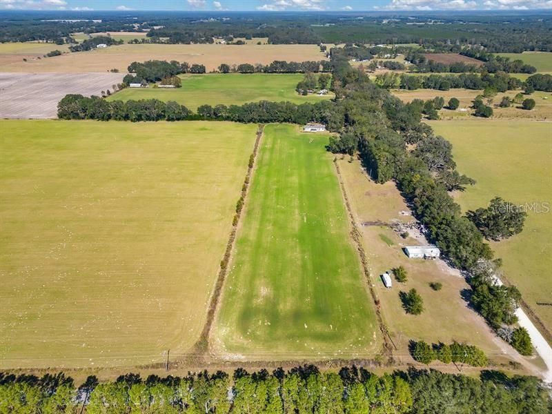 На продажу: $289,000 (4 спален, 2 ванн, 2050 Квадратных фут)