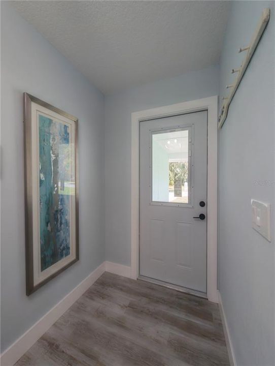 For Sale: $389,000 (3 beds, 2 baths, 1610 Square Feet)