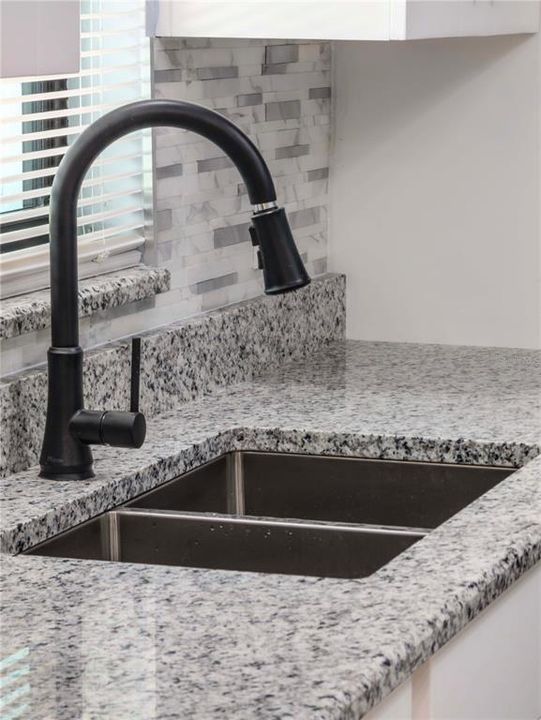 For Sale: $389,000 (3 beds, 2 baths, 1610 Square Feet)