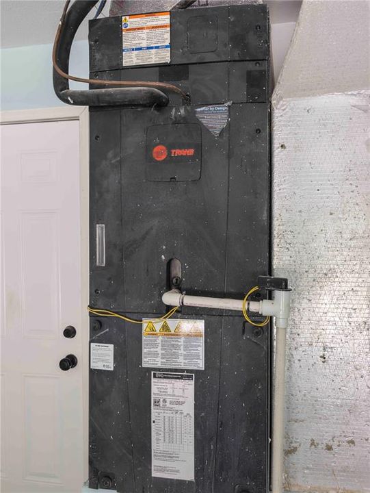 For Sale: $389,000 (3 beds, 2 baths, 1610 Square Feet)