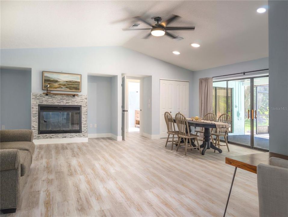 For Sale: $389,000 (3 beds, 2 baths, 1610 Square Feet)