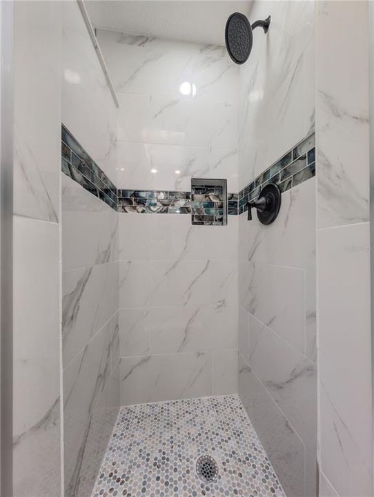 For Sale: $389,000 (3 beds, 2 baths, 1610 Square Feet)