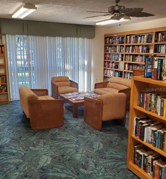 For Sale: $389,000 (3 beds, 2 baths, 1610 Square Feet)