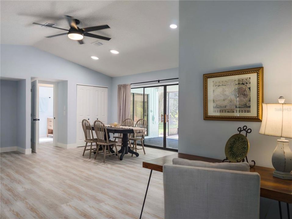 For Sale: $389,000 (3 beds, 2 baths, 1610 Square Feet)