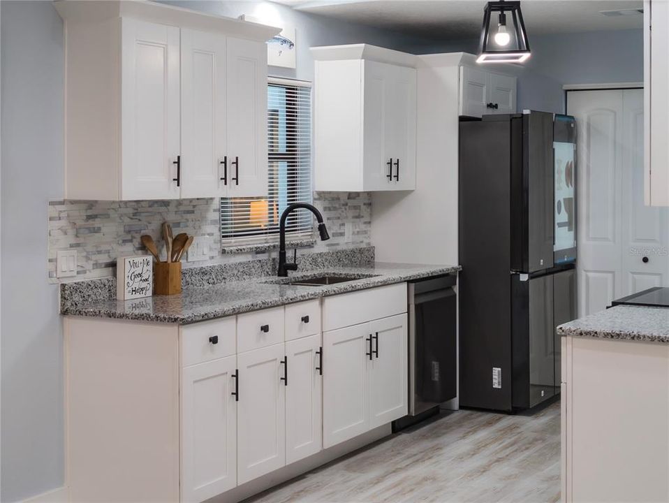 For Sale: $389,000 (3 beds, 2 baths, 1610 Square Feet)