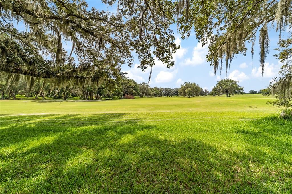 На продажу: $139,900 (2 спален, 2 ванн, 840 Квадратных фут)