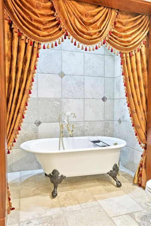 En Venta: $6,490,000 (6 camas, 6 baños, 8726 Pies cuadrados)