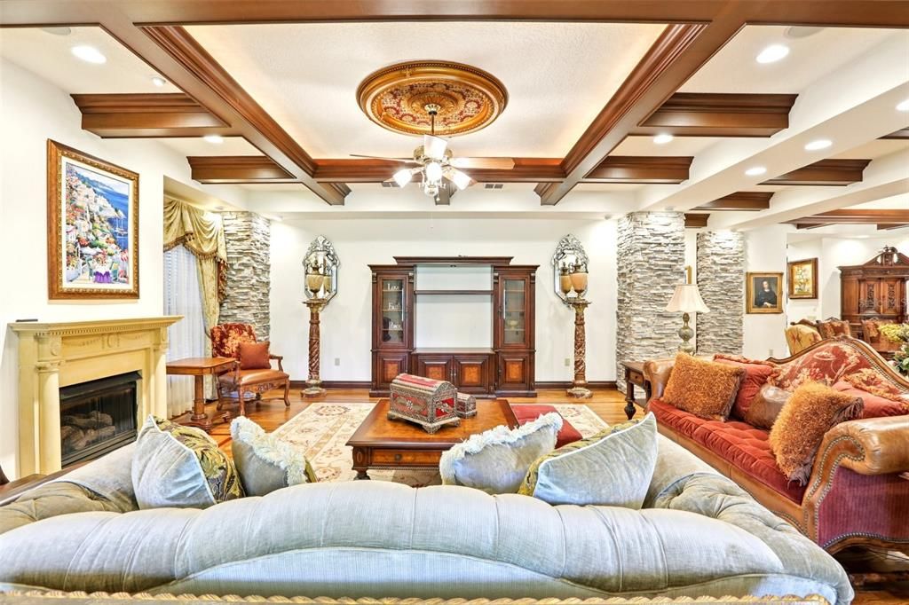 En Venta: $6,490,000 (6 camas, 6 baños, 8726 Pies cuadrados)