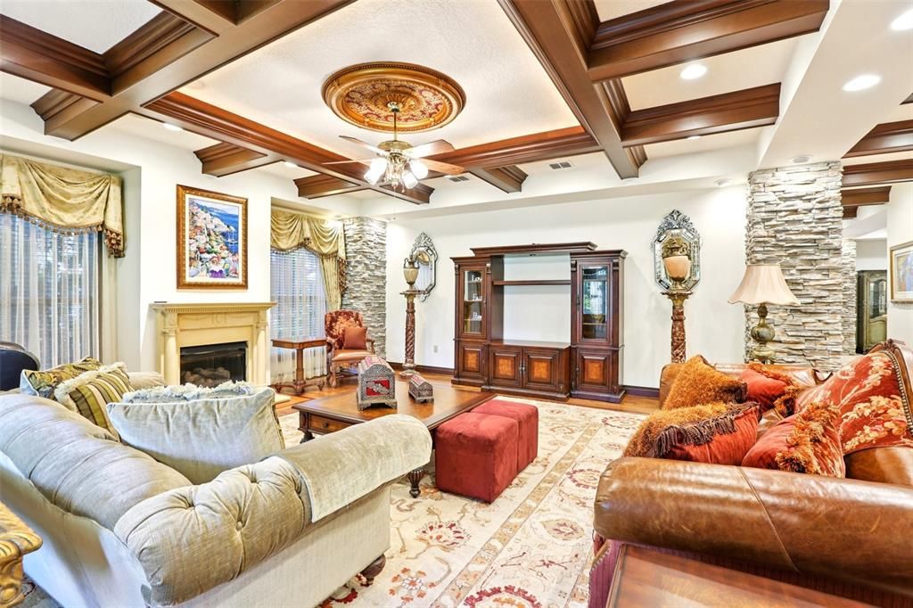 En Venta: $6,490,000 (6 camas, 6 baños, 8726 Pies cuadrados)