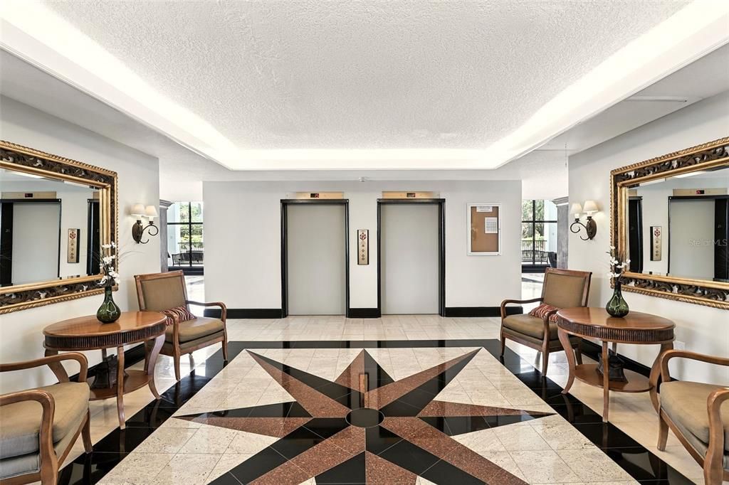 For Sale: $219,000 (1 beds, 1 baths, 799 Square Feet)