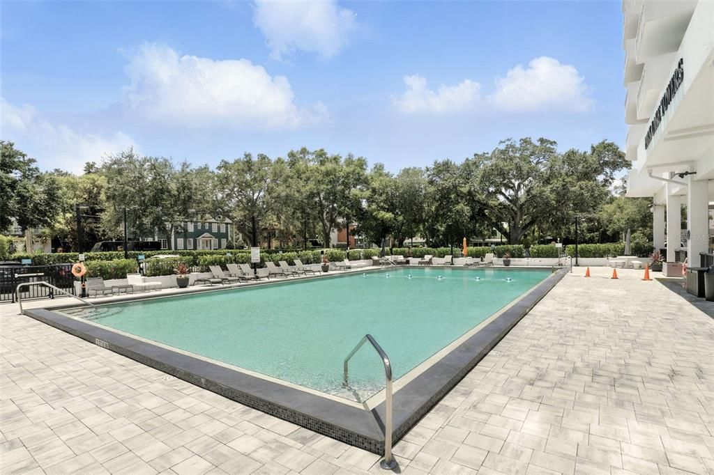 For Sale: $219,000 (1 beds, 1 baths, 799 Square Feet)