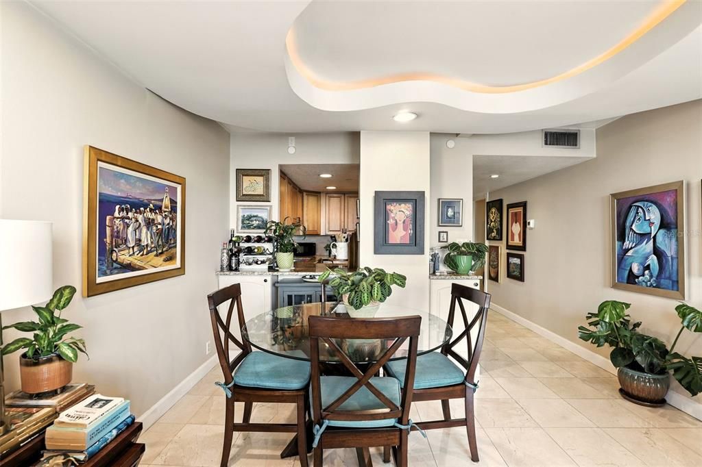 For Sale: $219,000 (1 beds, 1 baths, 799 Square Feet)