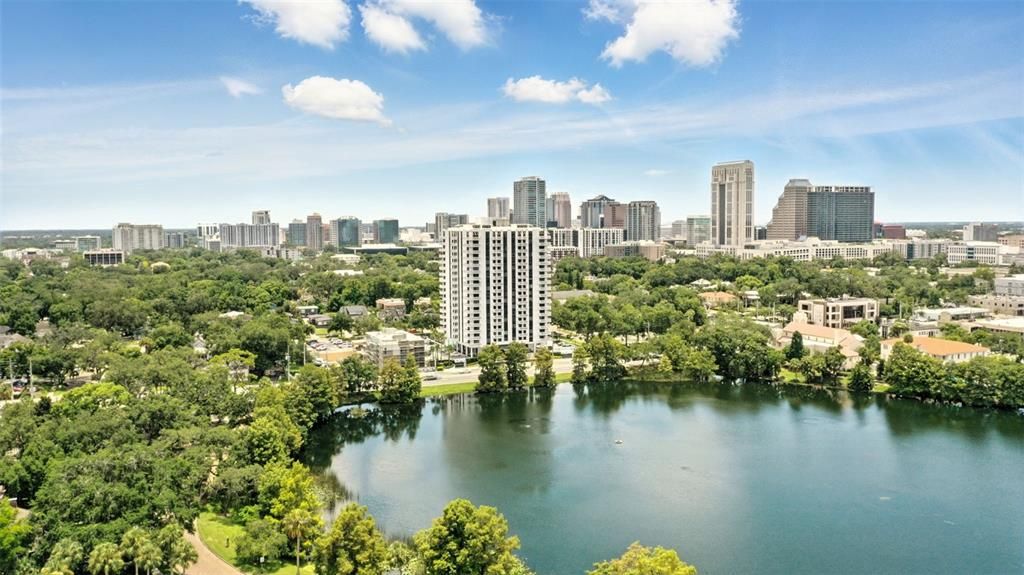 For Sale: $219,000 (1 beds, 1 baths, 799 Square Feet)