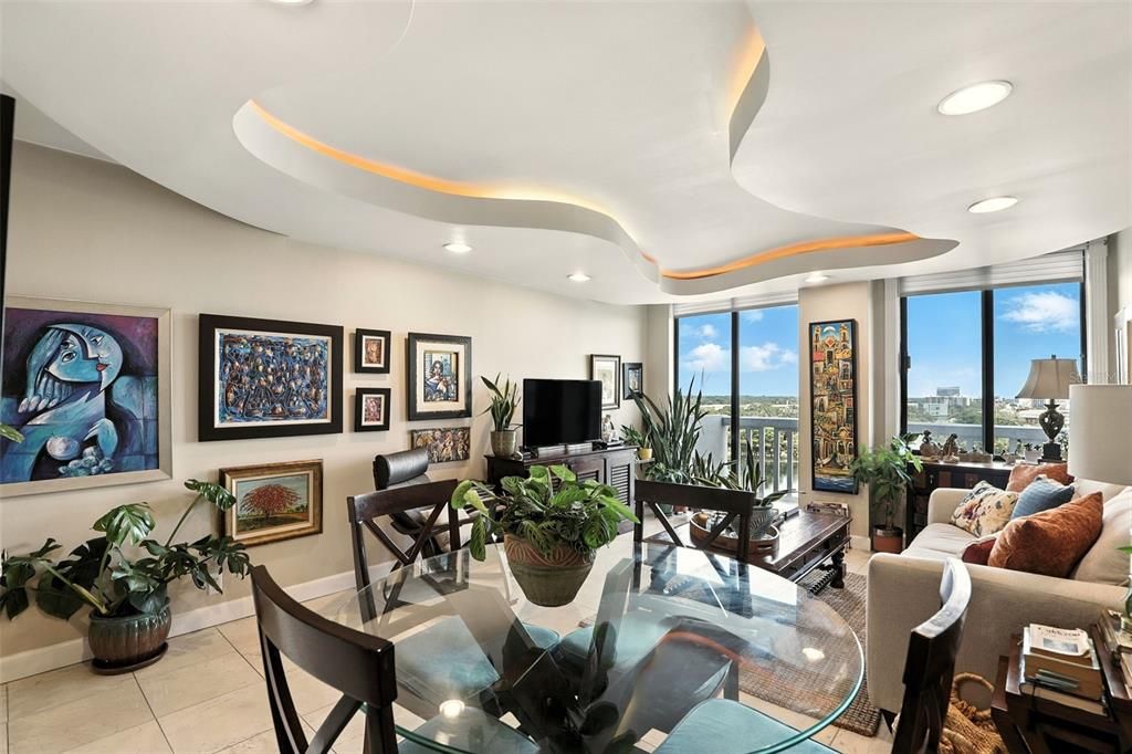 For Sale: $219,000 (1 beds, 1 baths, 799 Square Feet)