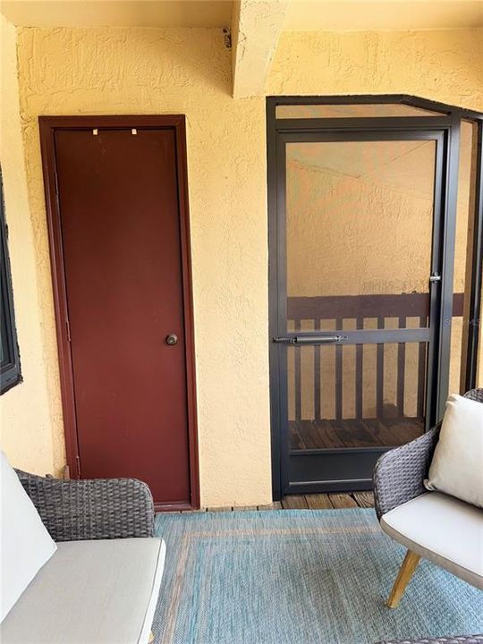 Под контрактом: $140,000 (1 спален, 1 ванн, 825 Квадратных фут)