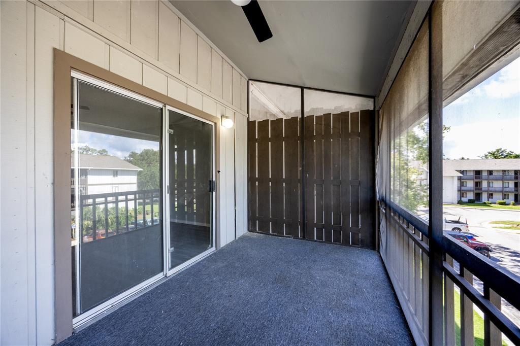 待售: $94,900 (1 贝兹, 1 浴室, 702 平方英尺)