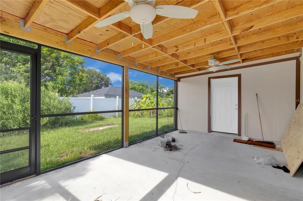 Activo con contrato: $230,000 (3 camas, 2 baños, 1293 Pies cuadrados)