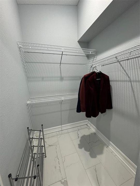 Active With Contract: $529,900 (3 beds, 2 baths, 1814 Square Feet)