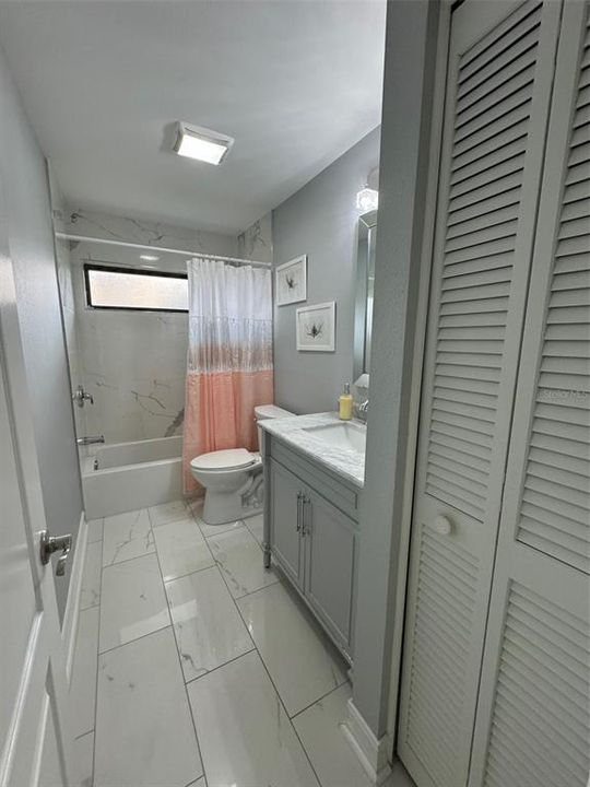 Active With Contract: $529,900 (3 beds, 2 baths, 1814 Square Feet)