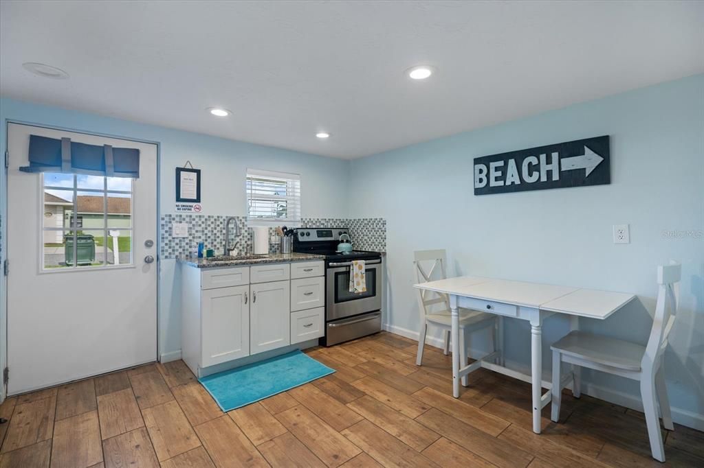 Activo con contrato: $875,000 (5 camas, 0 baños, 2643 Pies cuadrados)