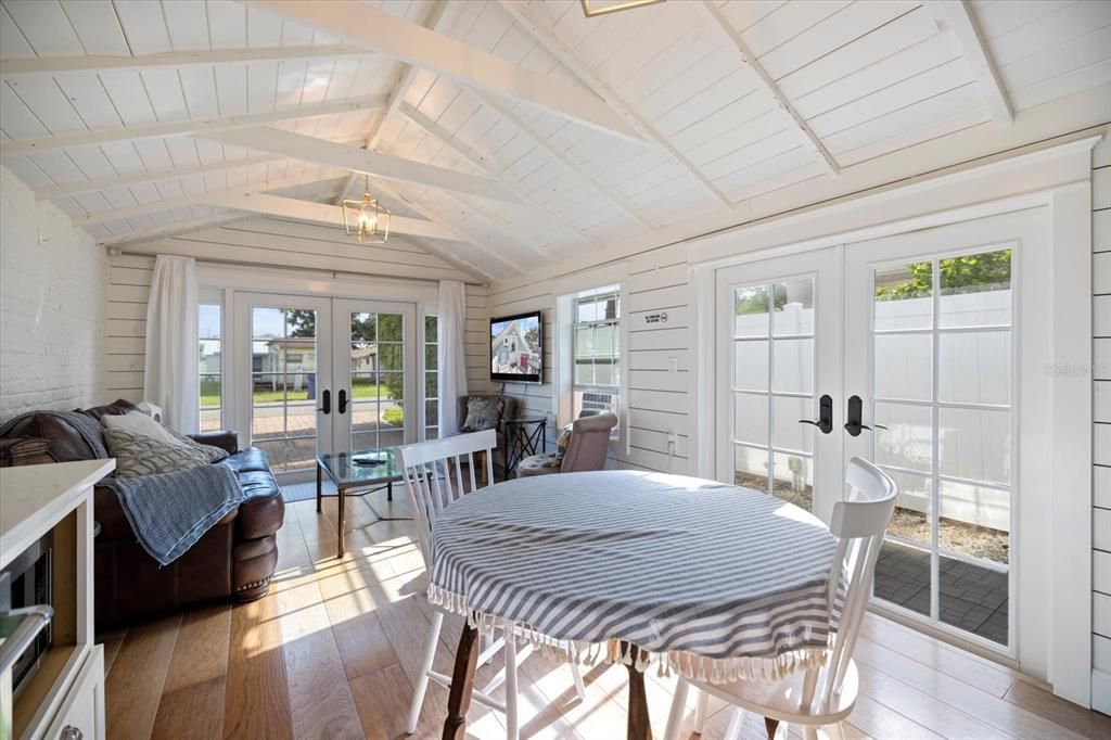 Activo con contrato: $875,000 (5 camas, 0 baños, 2643 Pies cuadrados)