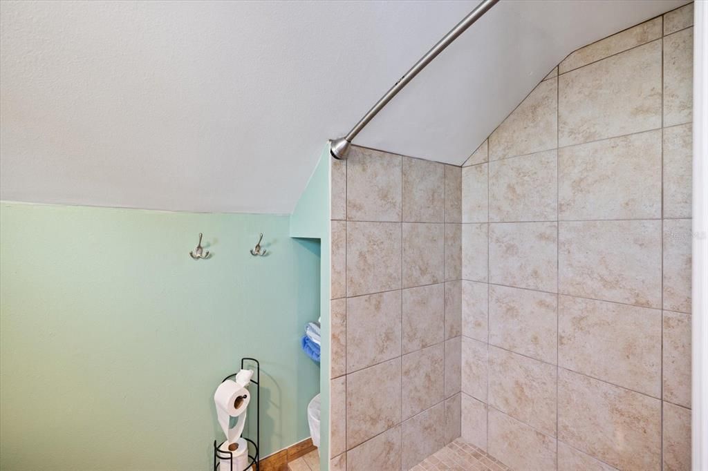 Activo con contrato: $875,000 (5 camas, 0 baños, 2643 Pies cuadrados)