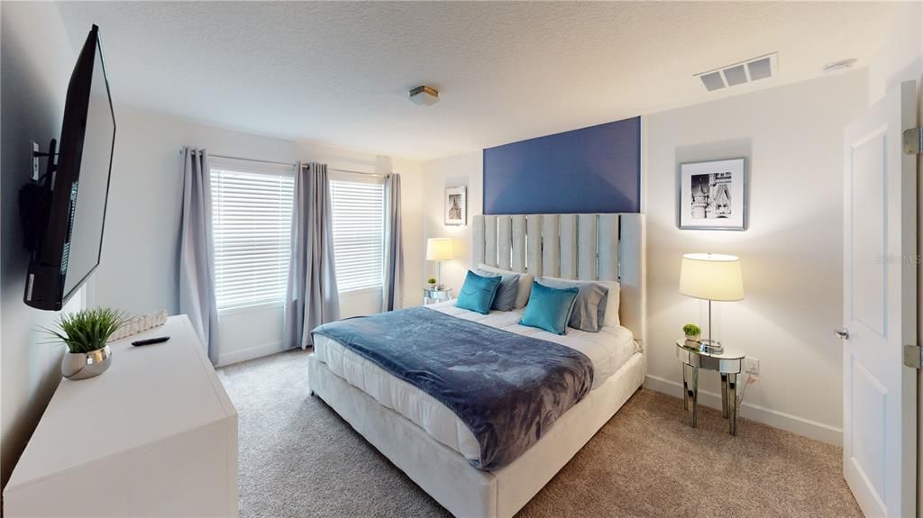 Active With Contract: $2,300 (3 beds, 2 baths, 1591 Square Feet)