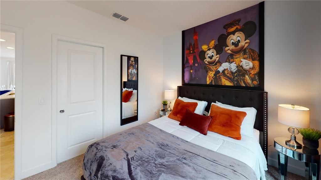 Active With Contract: $2,300 (3 beds, 2 baths, 1591 Square Feet)