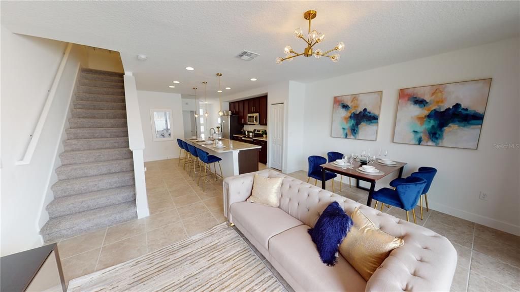 Active With Contract: $2,300 (3 beds, 2 baths, 1591 Square Feet)