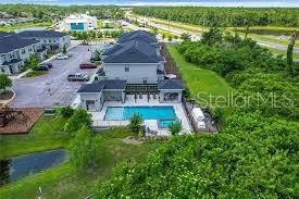 Active With Contract: $2,300 (3 beds, 2 baths, 1591 Square Feet)