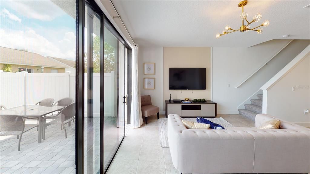 Active With Contract: $2,300 (3 beds, 2 baths, 1591 Square Feet)