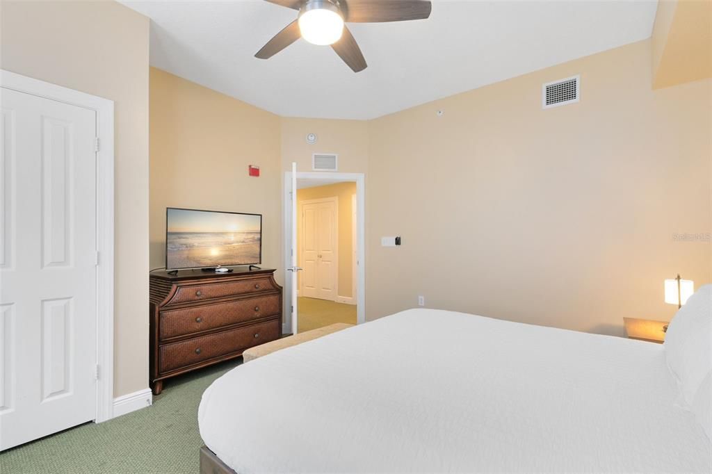 Active With Contract: $239,000 (3 beds, 2 baths, 1344 Square Feet)