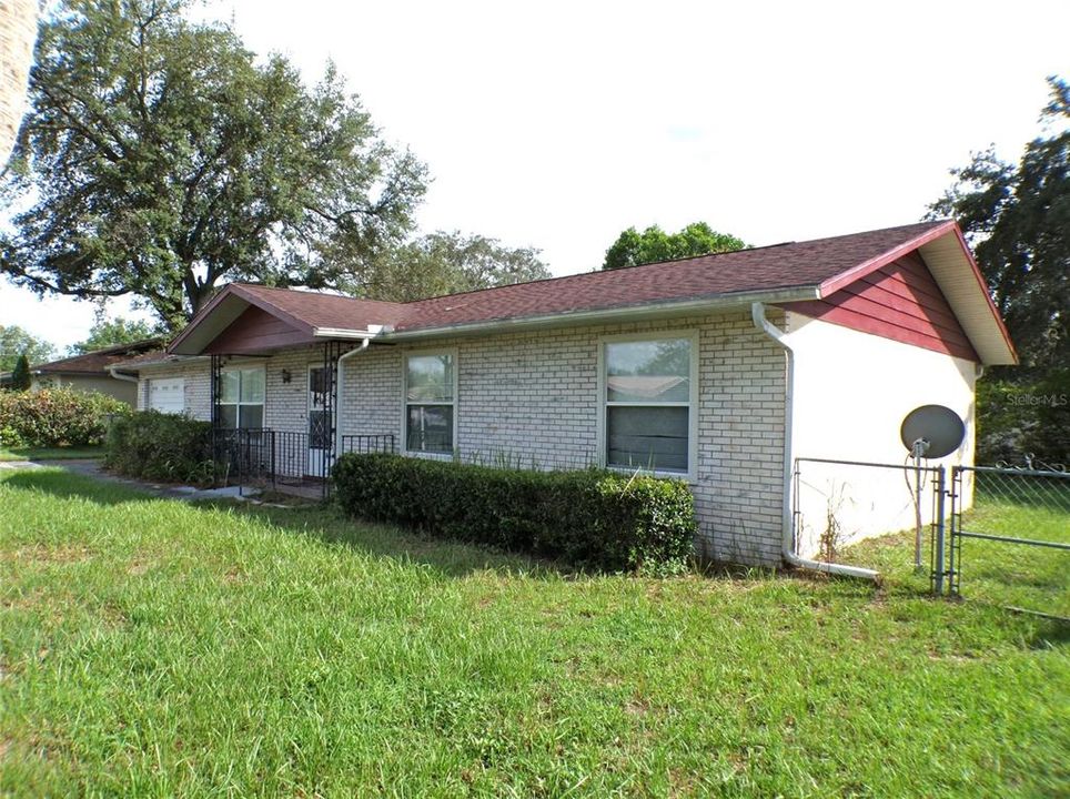 Activo con contrato: $198,000 (3 camas, 2 baños, 1248 Pies cuadrados)