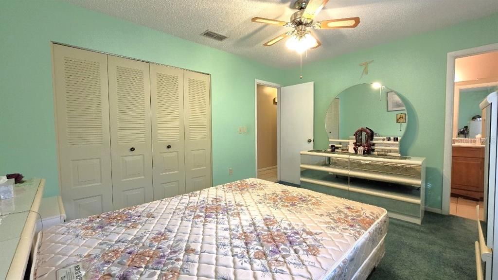 Activo con contrato: $198,000 (3 camas, 2 baños, 1248 Pies cuadrados)