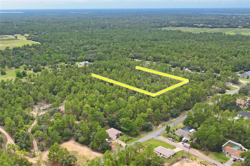 На продажу: $449,000 (16.39 acres)