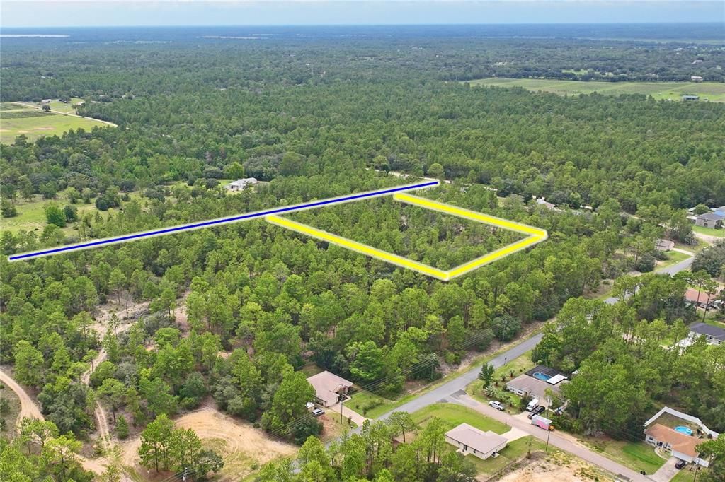 На продажу: $449,000 (16.39 acres)