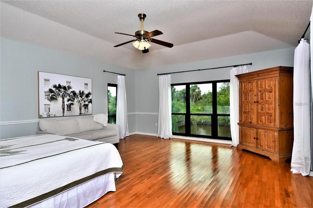 待售: $1,099,999 (4 贝兹, 3 浴室, 3448 平方英尺)