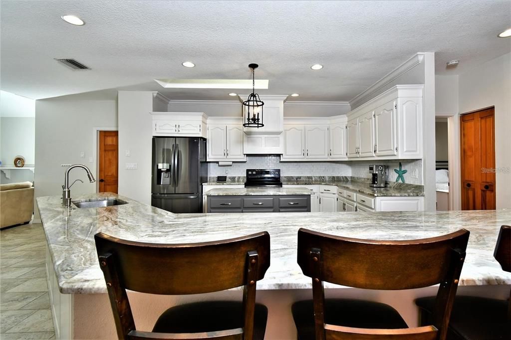 待售: $1,099,999 (4 贝兹, 3 浴室, 3448 平方英尺)