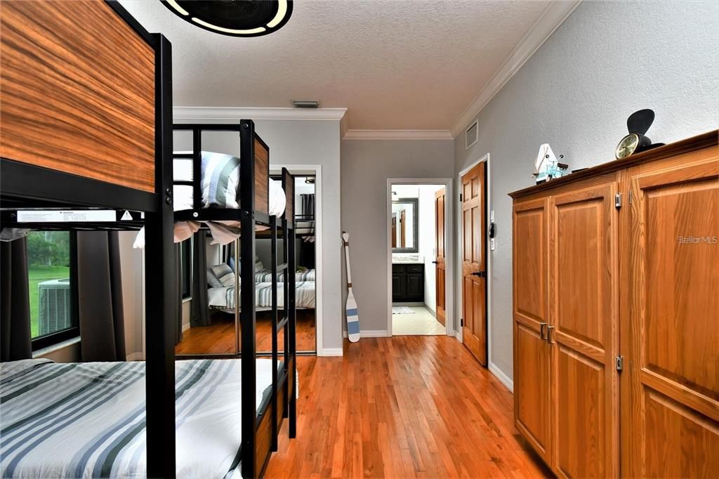 待售: $1,099,999 (4 贝兹, 3 浴室, 3448 平方英尺)