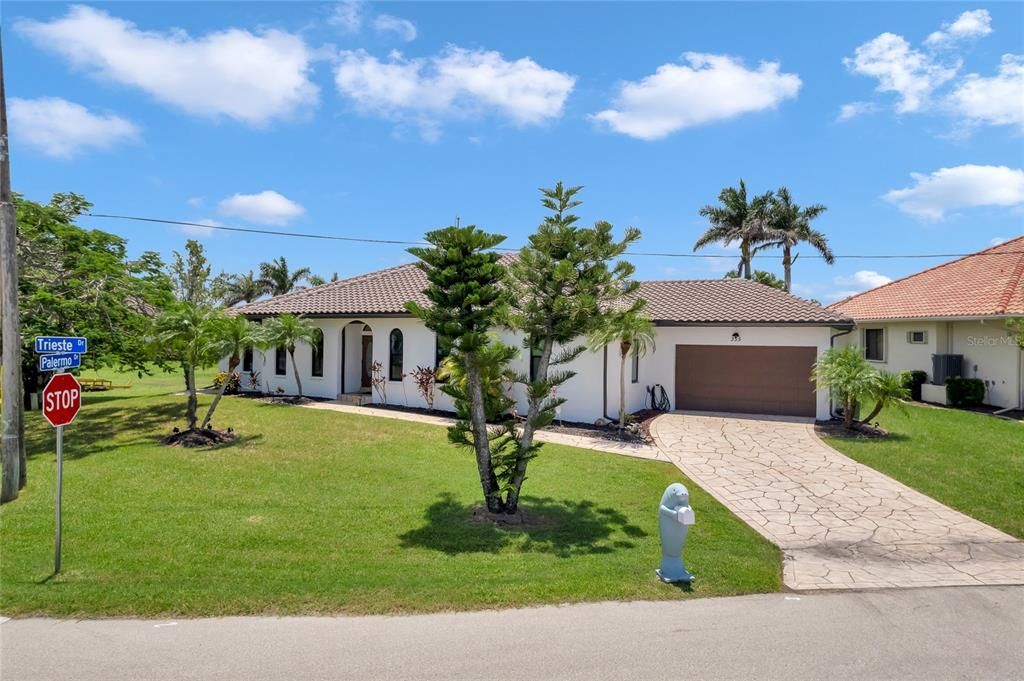 待售: $1,099,999 (4 贝兹, 3 浴室, 3448 平方英尺)