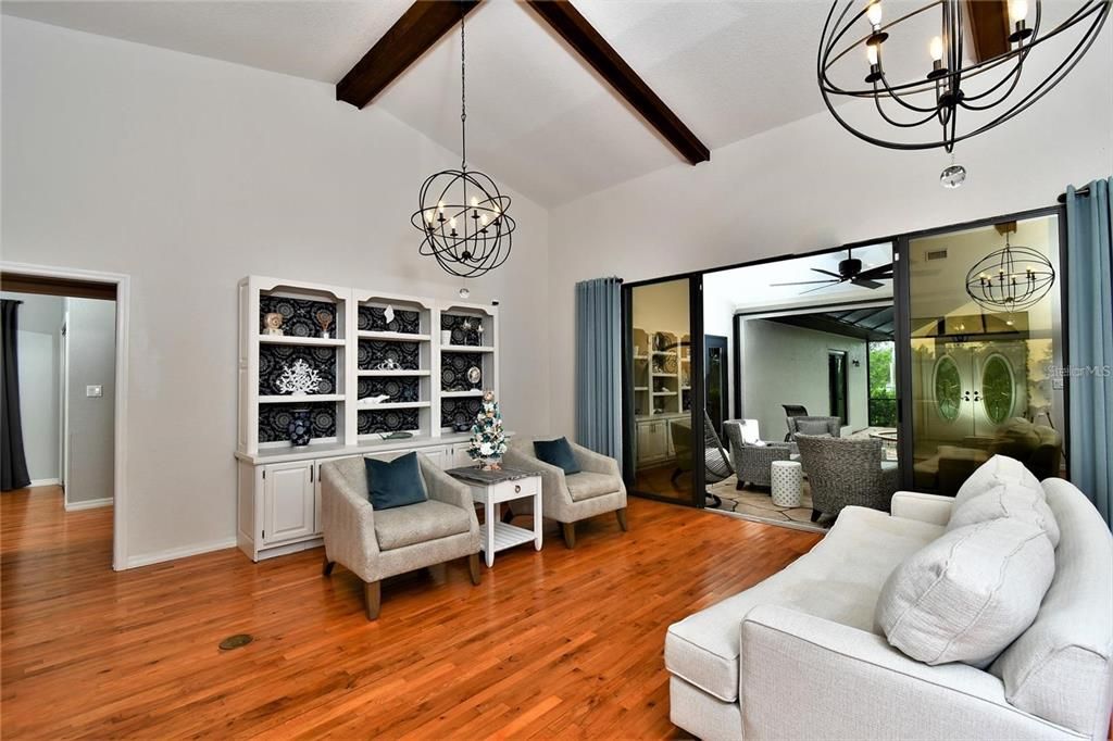 待售: $1,099,999 (4 贝兹, 3 浴室, 3448 平方英尺)