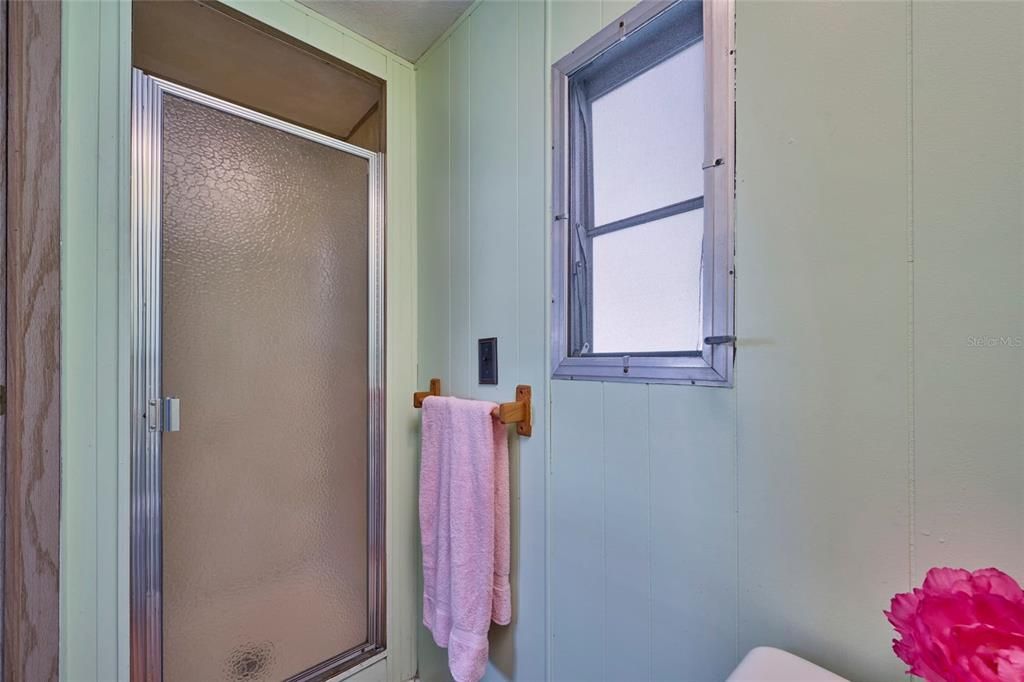 待售: $87,000 (2 贝兹, 2 浴室, 720 平方英尺)