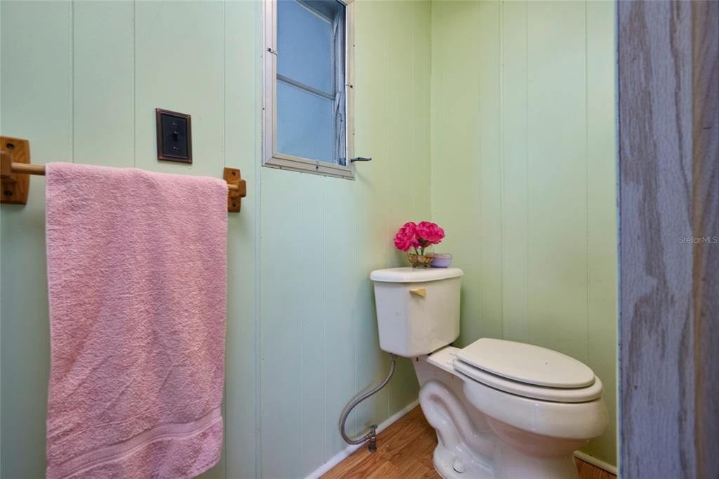 待售: $87,000 (2 贝兹, 2 浴室, 720 平方英尺)